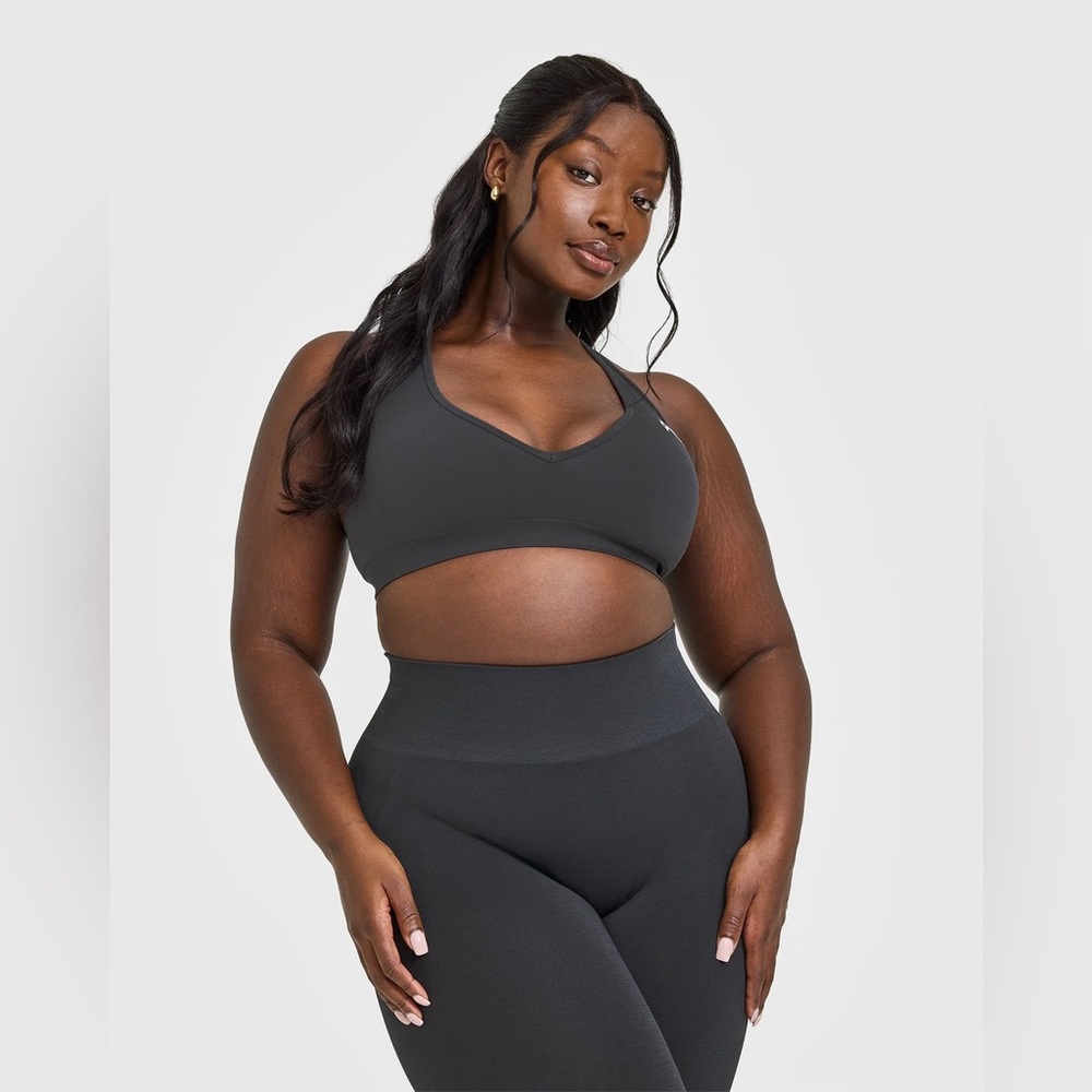 NWT Oner Active EFFORTLESS SEAMLESS RACER BACK SPORTS BRA WITH WHITE LOGO in XS